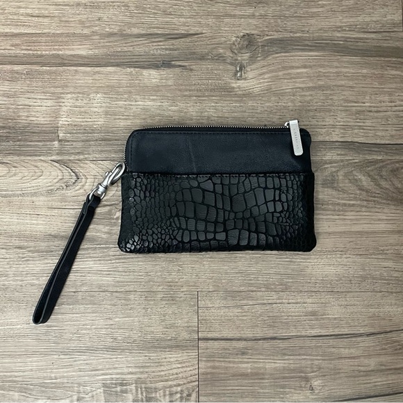 Leibeskind navy blue wrist purse - Picture 2 of 11